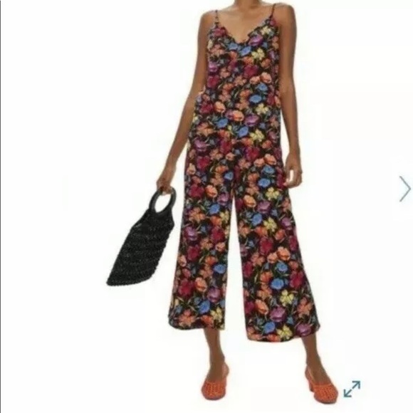 Pants - NEW TOPSHOP Sleeveless Floral Jumpsuit SIZE 8-10